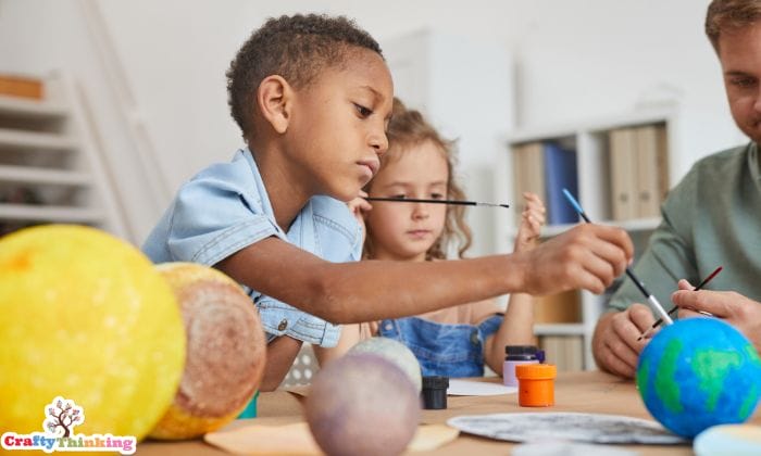Easy Saturn Crafts for Preschoolers - CraftyThinking